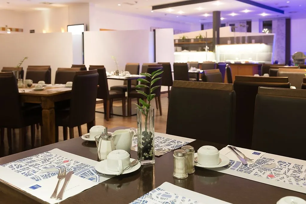 Courtyard By Marriott Dortmund Hotel